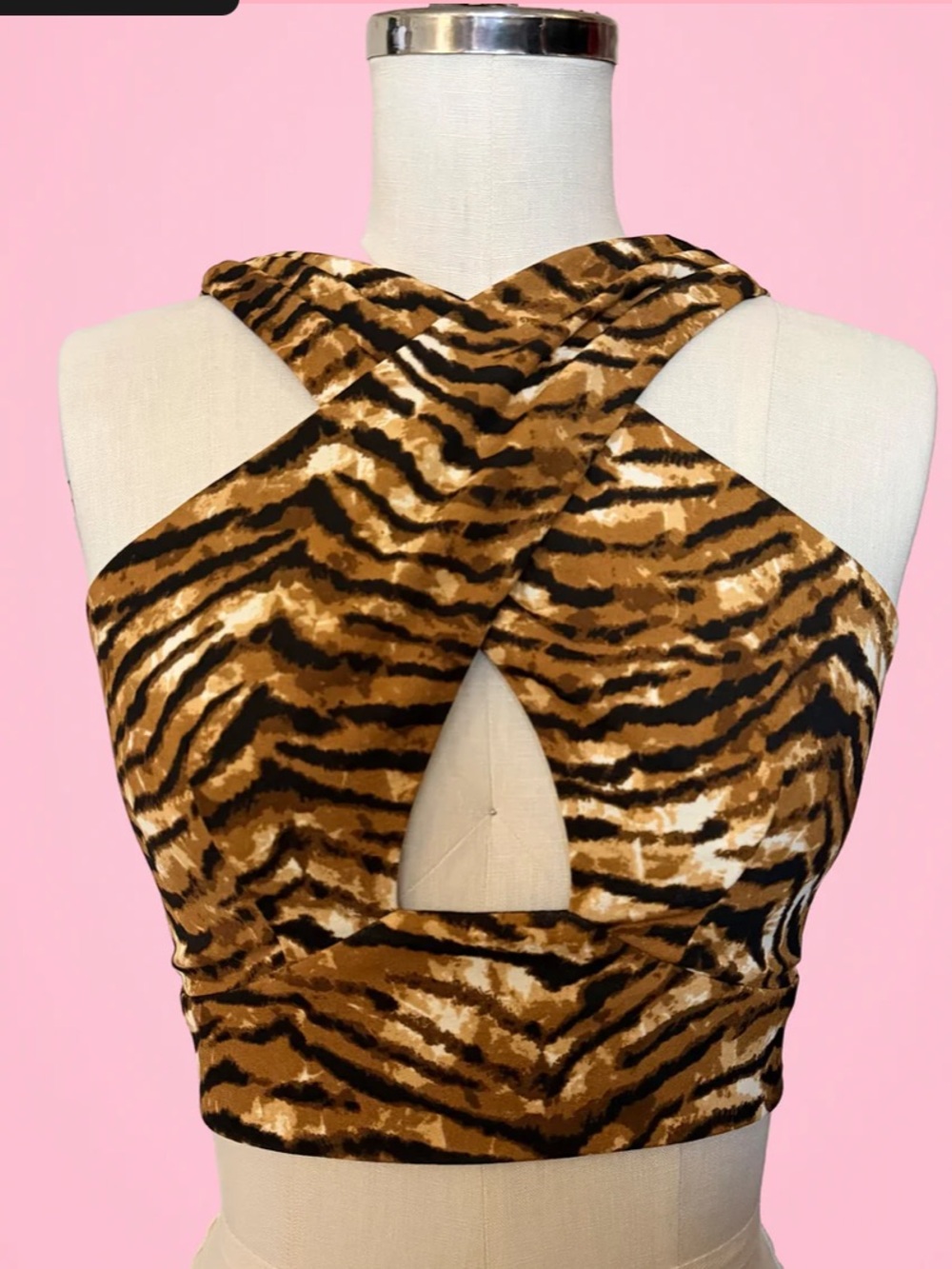 Rebel Love Retro Tiger Print Zip Back Crop Top - Gold & Black Size Medium.